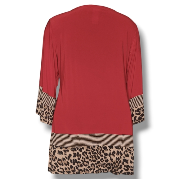 ⭐️ 4x for $20 Coco Bianco 3/4 Bell Sleeve Red, Stripes & Leopard Dipped Blouse - Picture 3 of 5